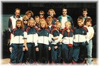 Kuvassa TUL:n A-tyttöjen liittojoukkue Tallinnan turnausmatkalla. Kuvassa Minttu edessä oikealla.